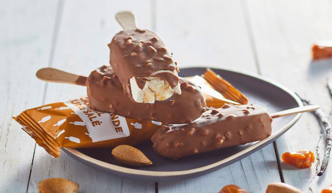 4 BEST VAN/AMANDE/CARAMEL